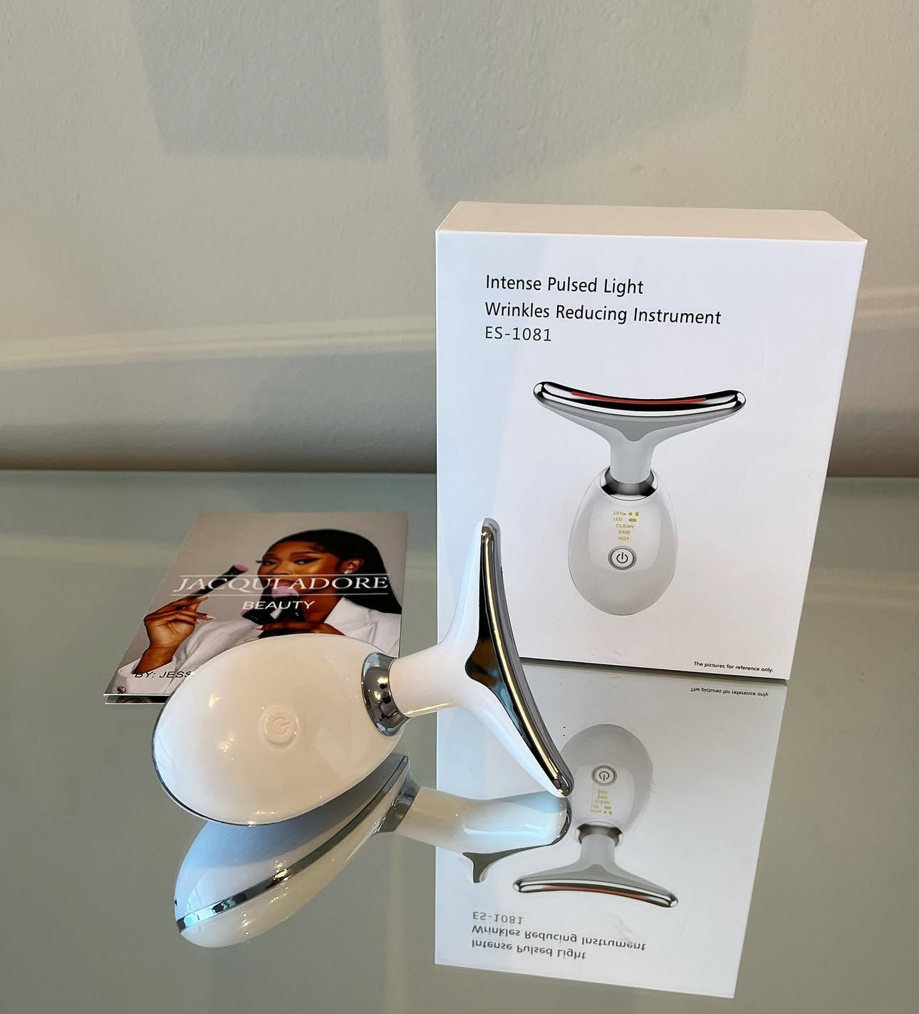 FACIAL MASSAGER LED LIGHT THERAPY